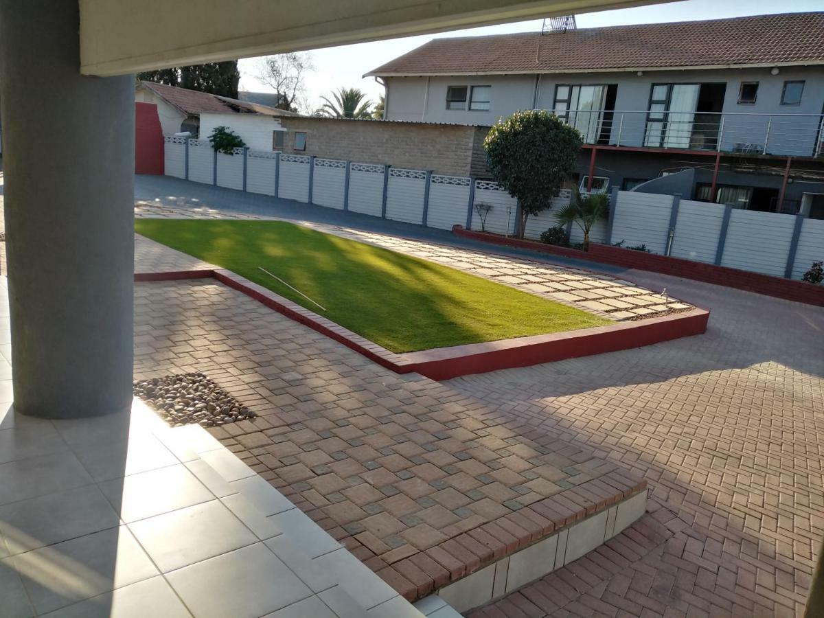 On Hill Lodge بلومفونتين المظهر الخارجي الصورة