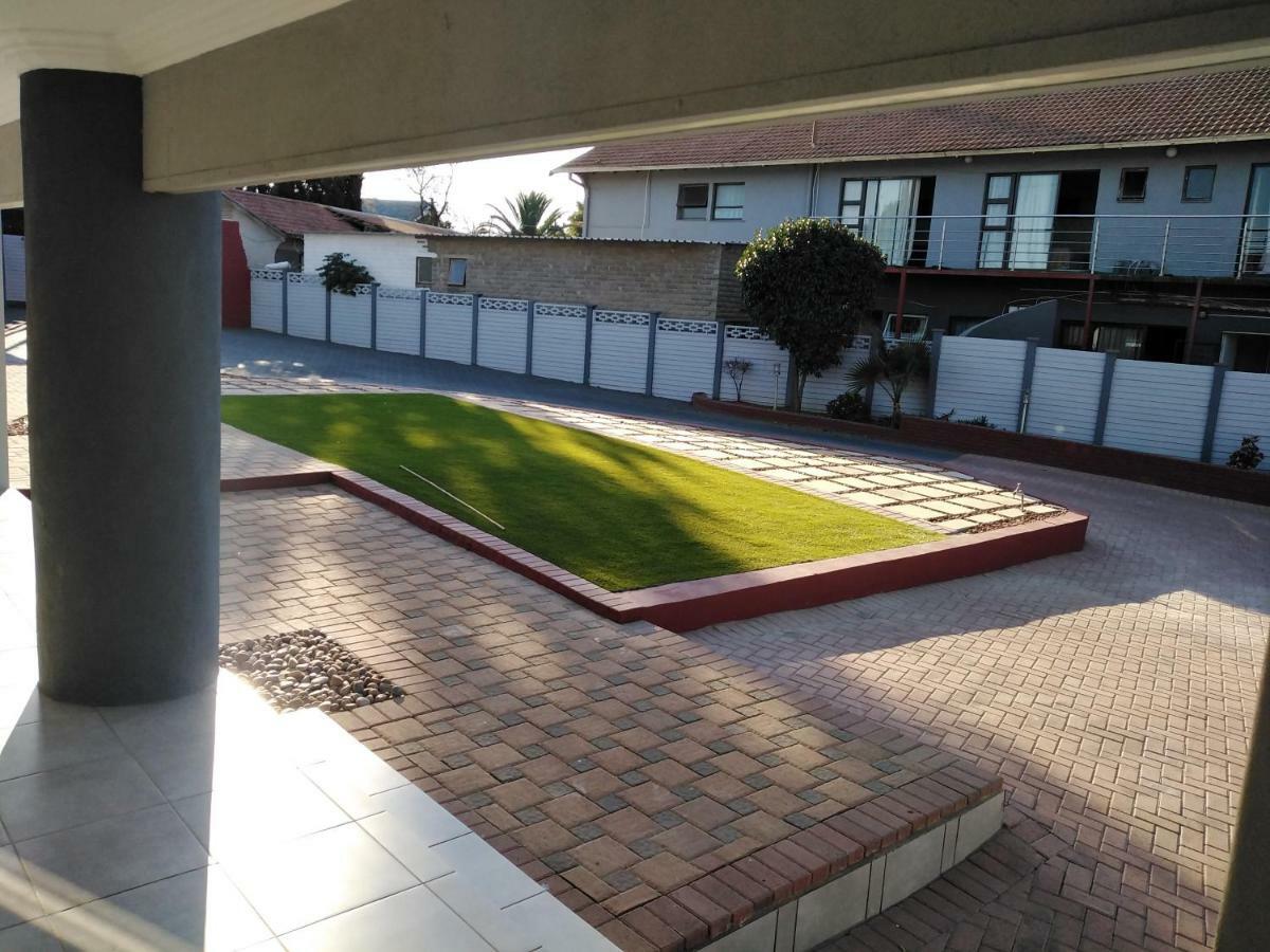 On Hill Lodge بلومفونتين المظهر الخارجي الصورة